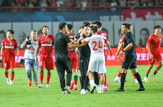 亚洲欧美精品日韩欧美