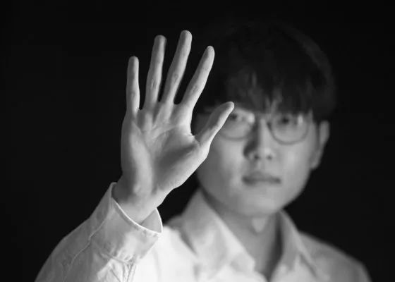 未满十八18周岁禁止免费国产